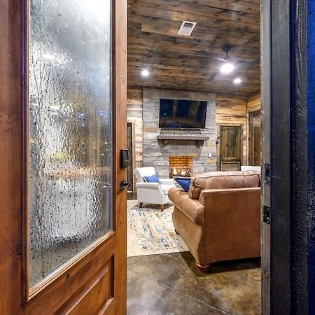 Brand New Luxury 2 Bedroom With Loft And Spa Sleeps 10 Broken Bow Exterior foto
