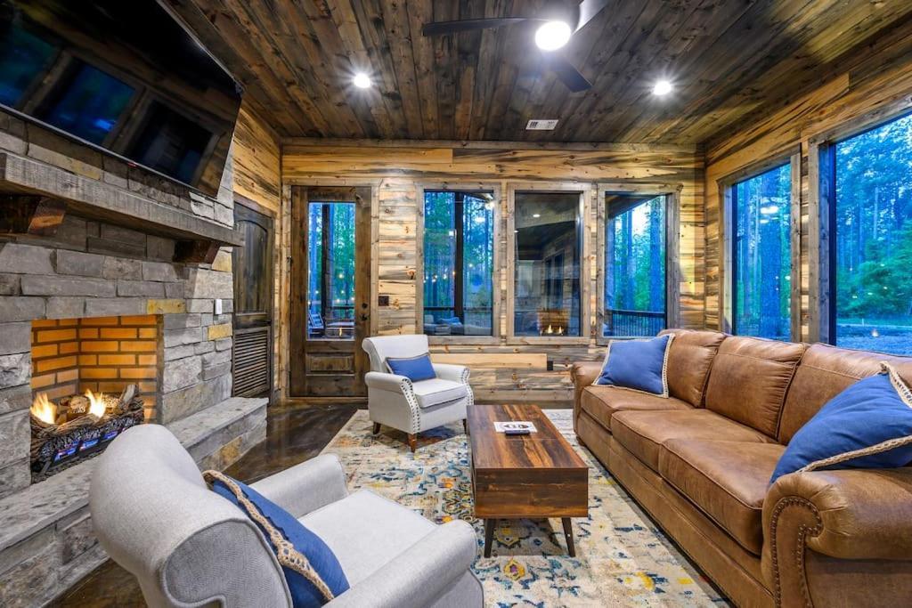 Brand New Luxury 2 Bedroom With Loft And Spa Sleeps 10 Broken Bow Exterior foto