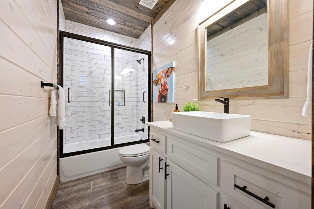 Brand New Luxury 2 Bedroom With Loft And Spa Sleeps 10 Broken Bow Exterior foto